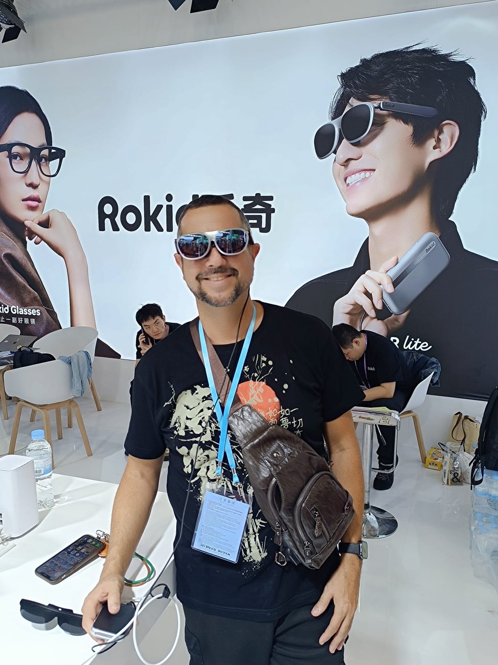 Tecnología de gafas inteligentes Rokid en la feria