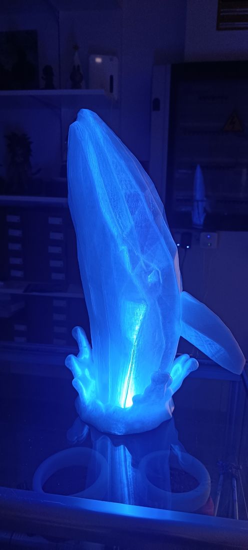 Lámpara tiburón con iluminación LED
